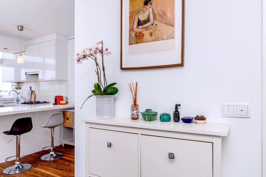 Cozy Bright Space With Landscape And Air Conditioner Lisbona Esterno foto