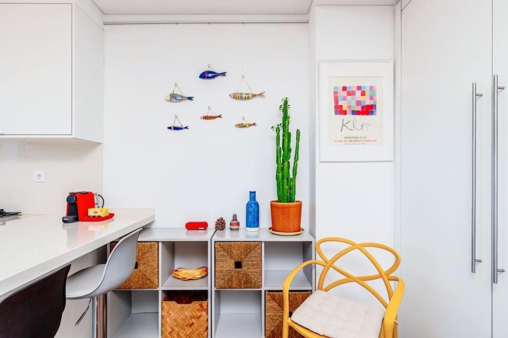 Cozy Bright Space With Landscape And Air Conditioner Lisbona Esterno foto